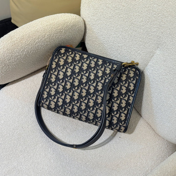 Dior vintage clutch+ shoulder strap