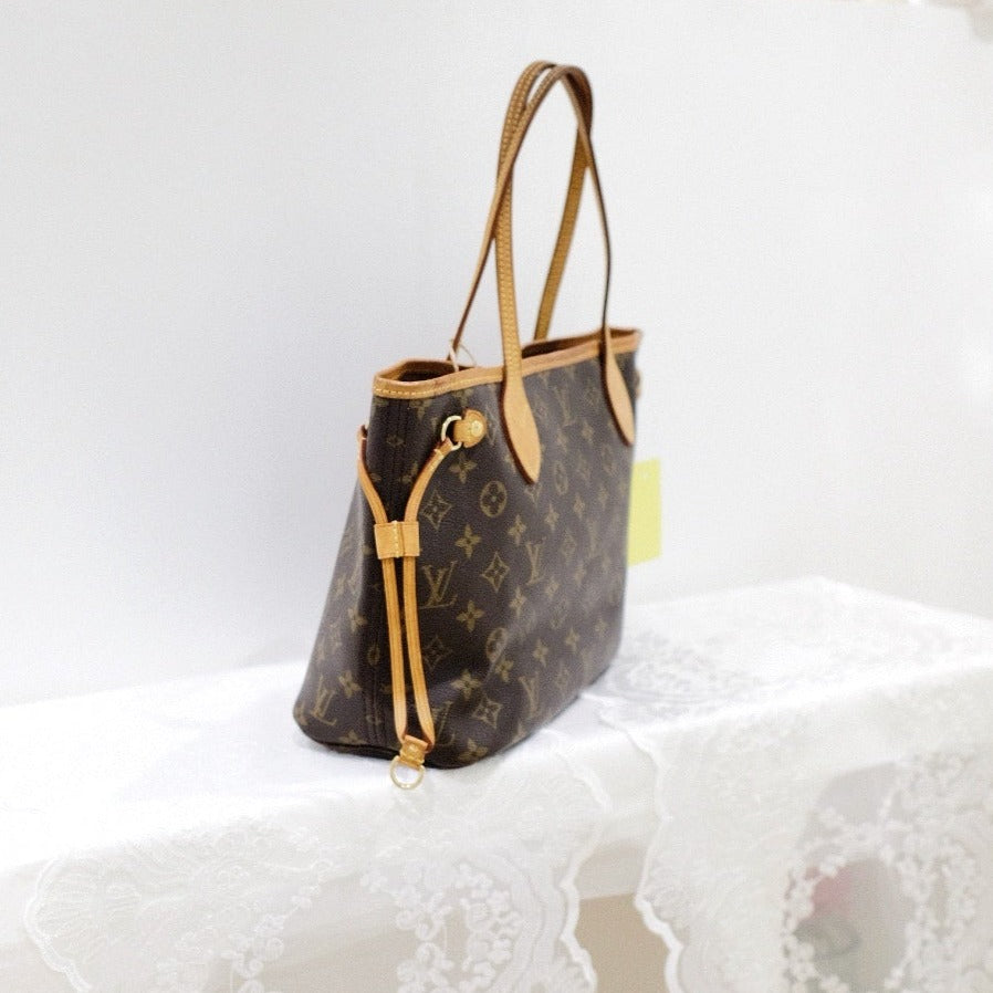 Louis Vuitton Neverfull PM