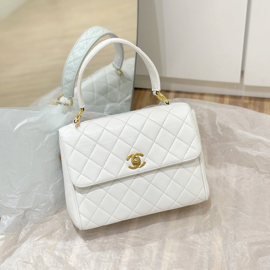 Chanel vintage kelly handbag(white)