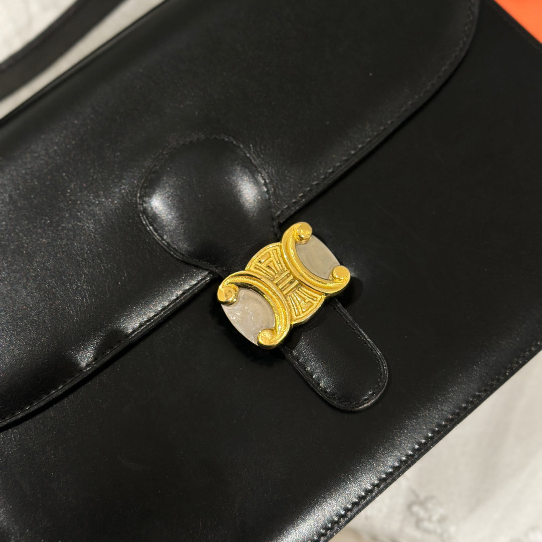 Celine vintage triomphe box bag