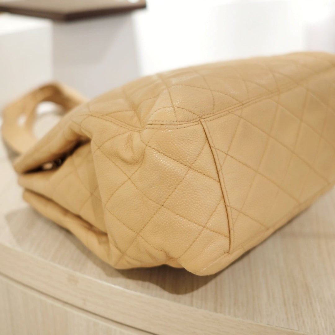 Chanel vintage cowhide tote bag