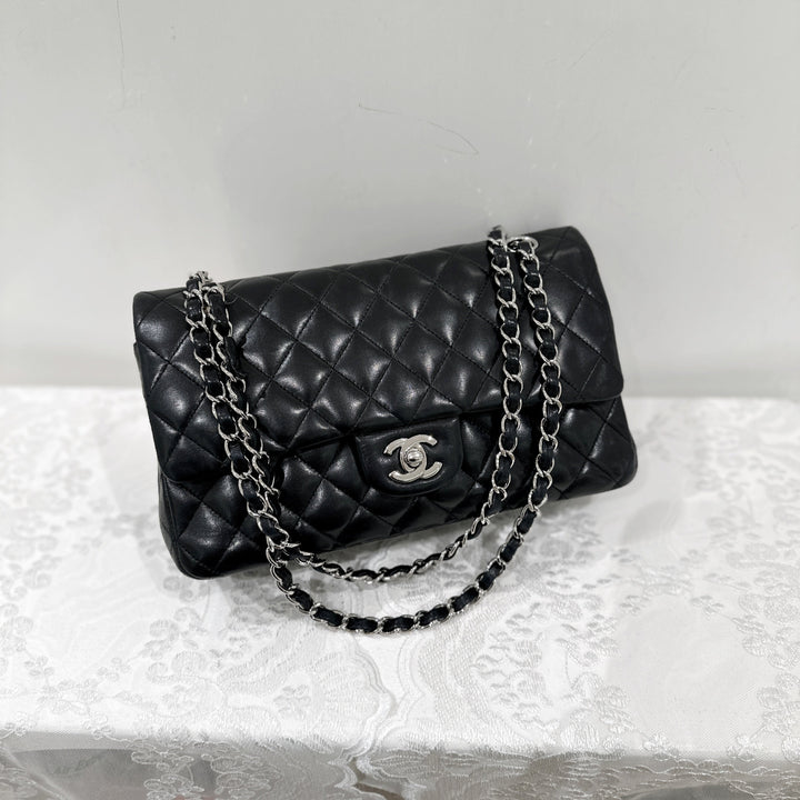 Chanel Lambskin Class Flap 25 （黑銀）