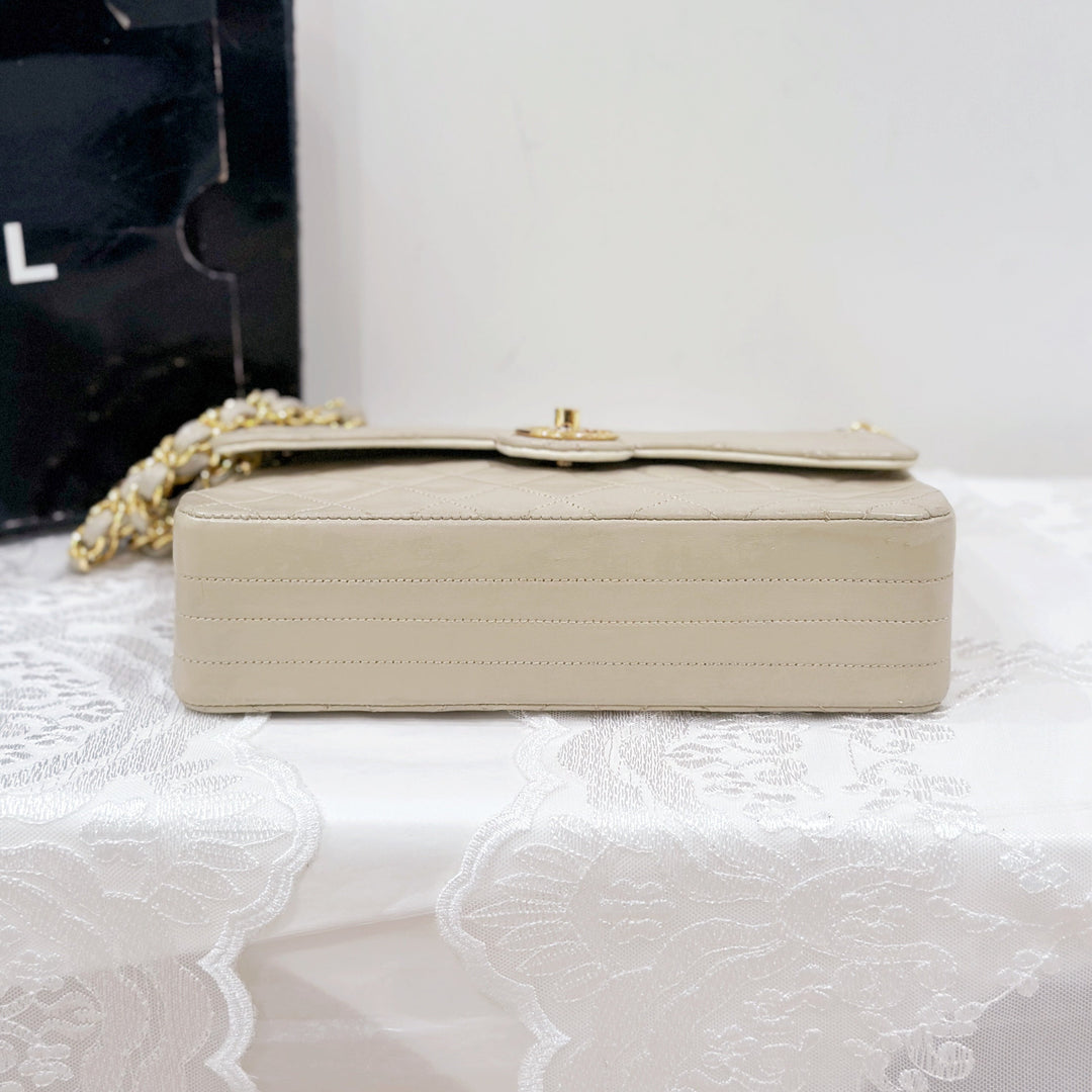 Chanel vintage flap bag