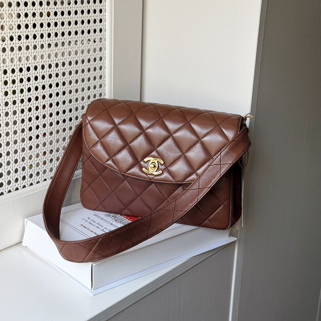 Chanel vintage kelly bag