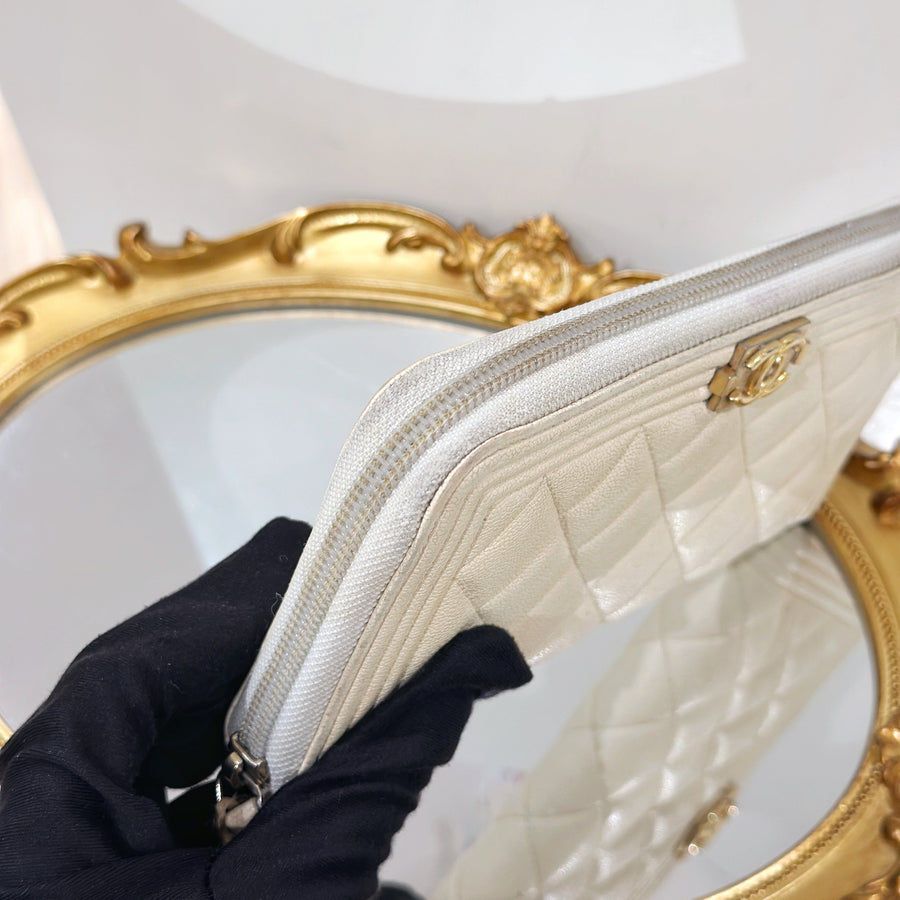 Chanel boychanel wallet