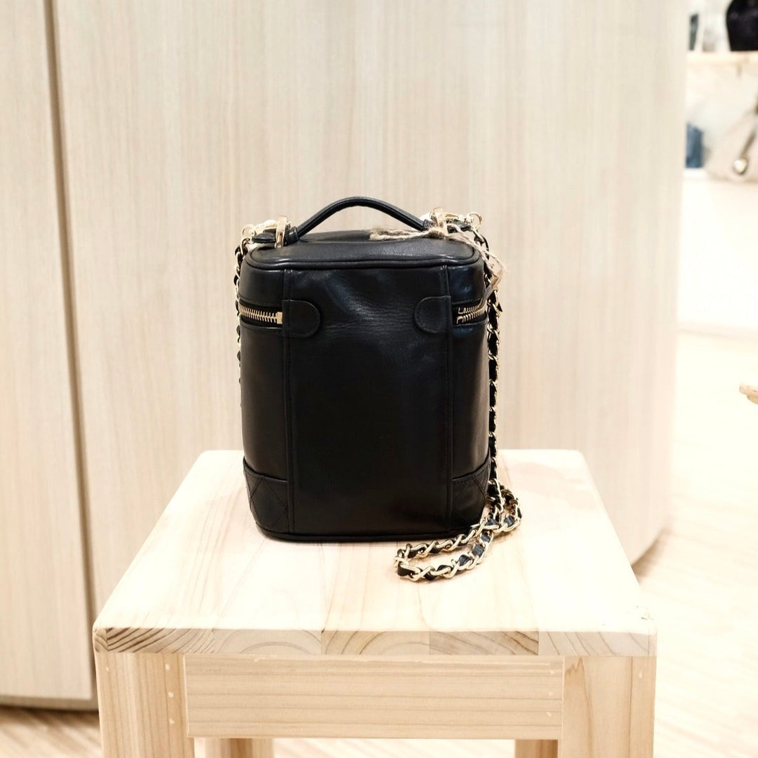 Chanel vintage lambskin wash handbag