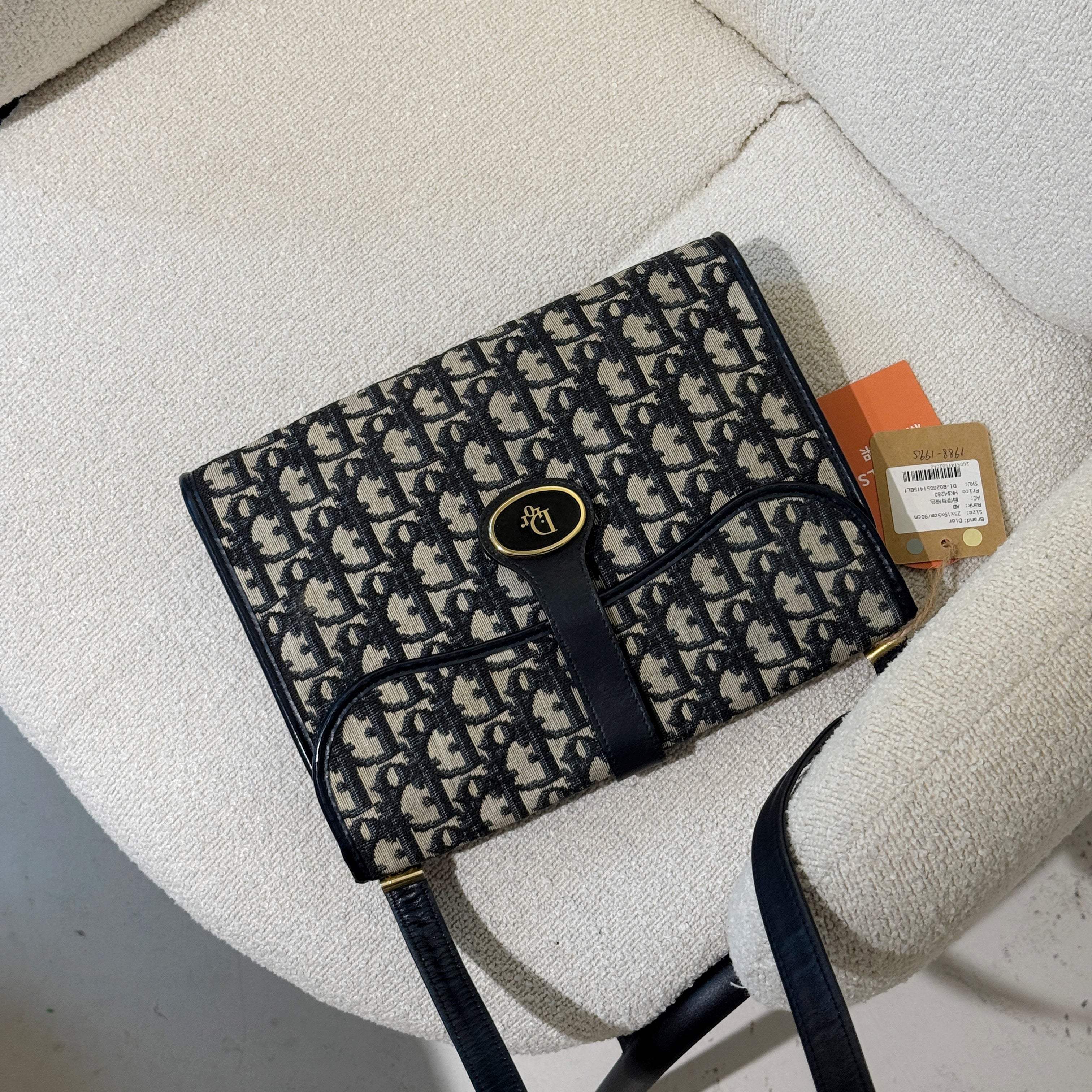 Dior – Moka Vintage HK