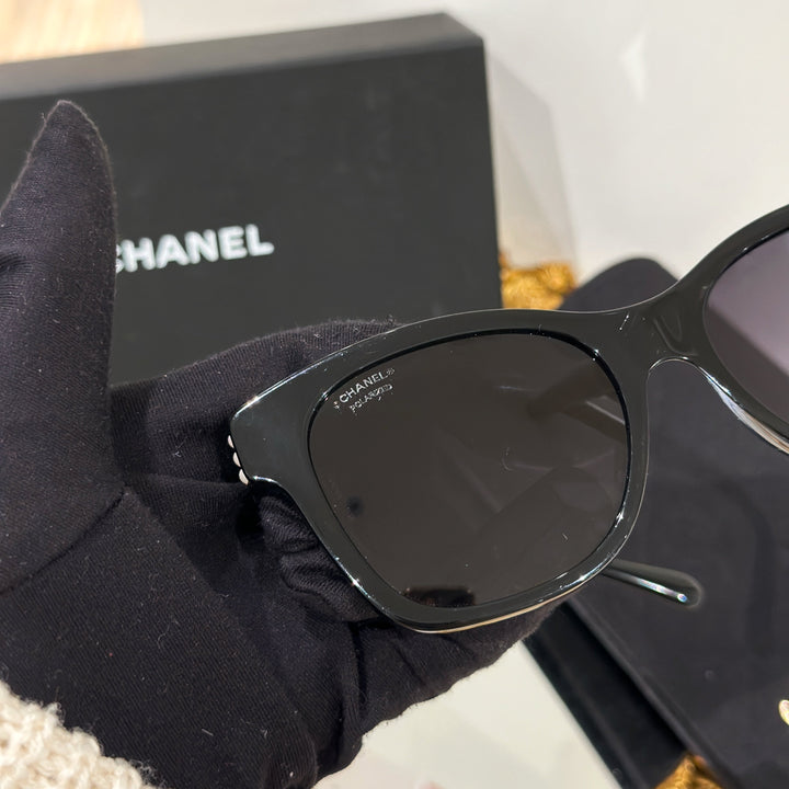 Chanel classic cc logo sunglasses