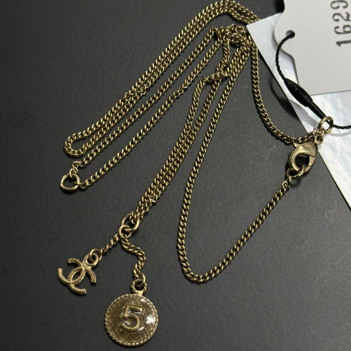 Chanel vintage necklace