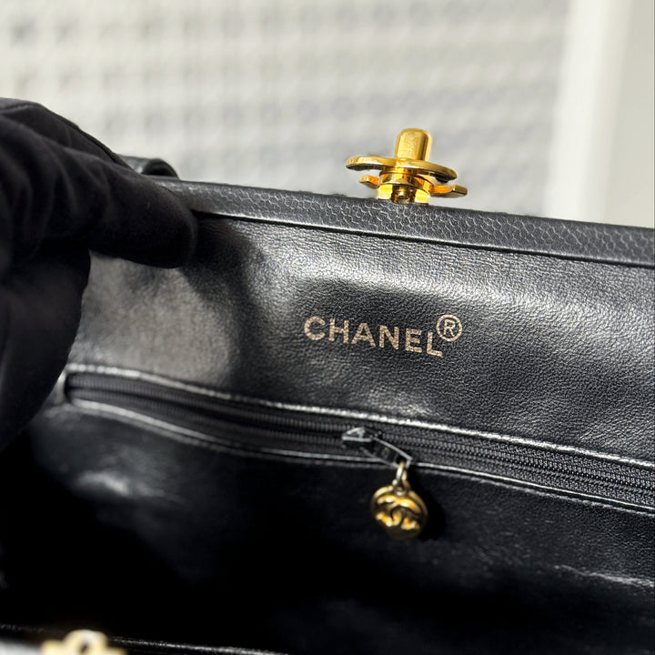 Chanel vintage Caviar Tote Bag