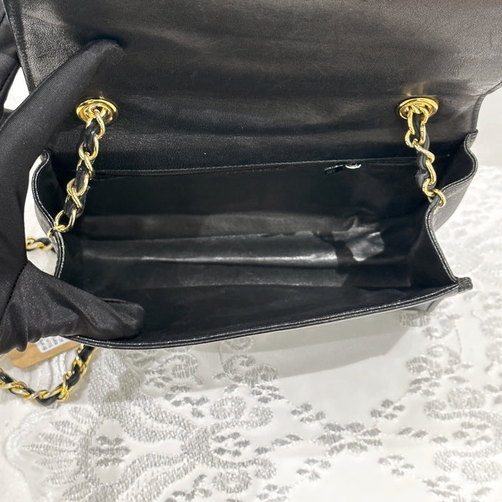 Chanel vintage flap bag