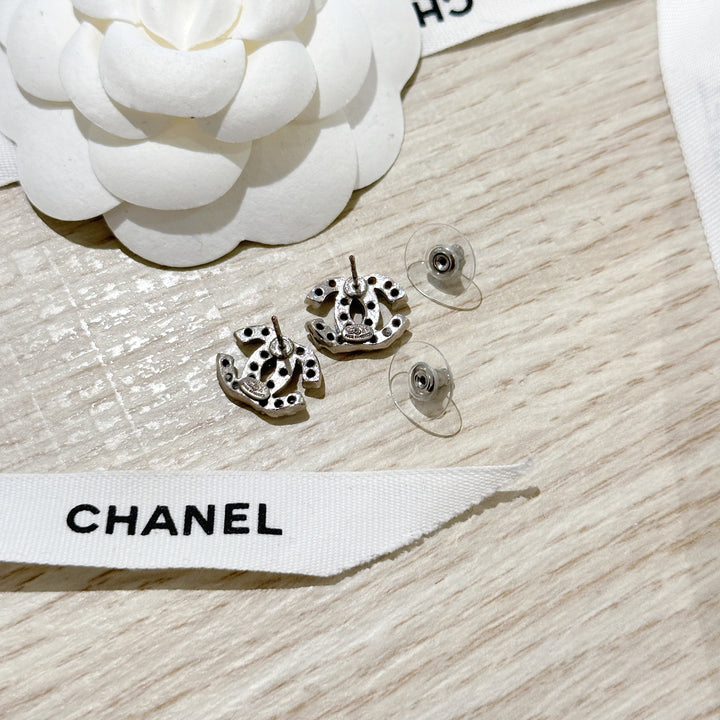 Chanel vintage earrings