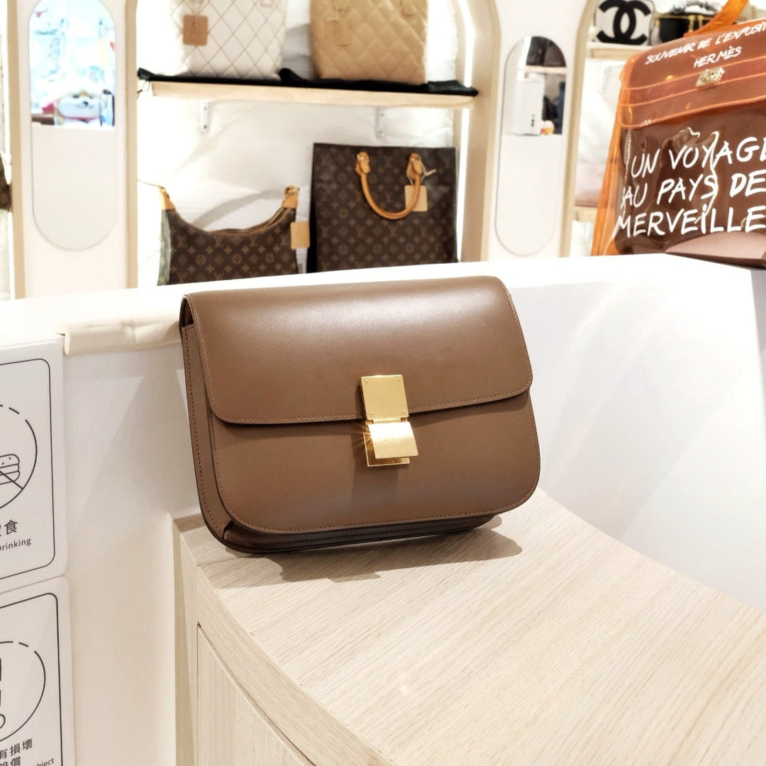 Celine classic box medium