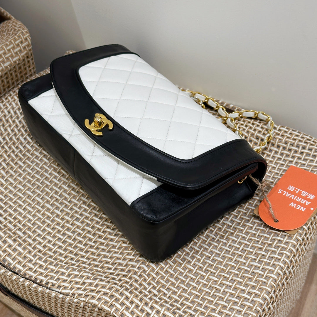 Chanel Vintage Black/White Lambskin Dianan Class Flap 25cm