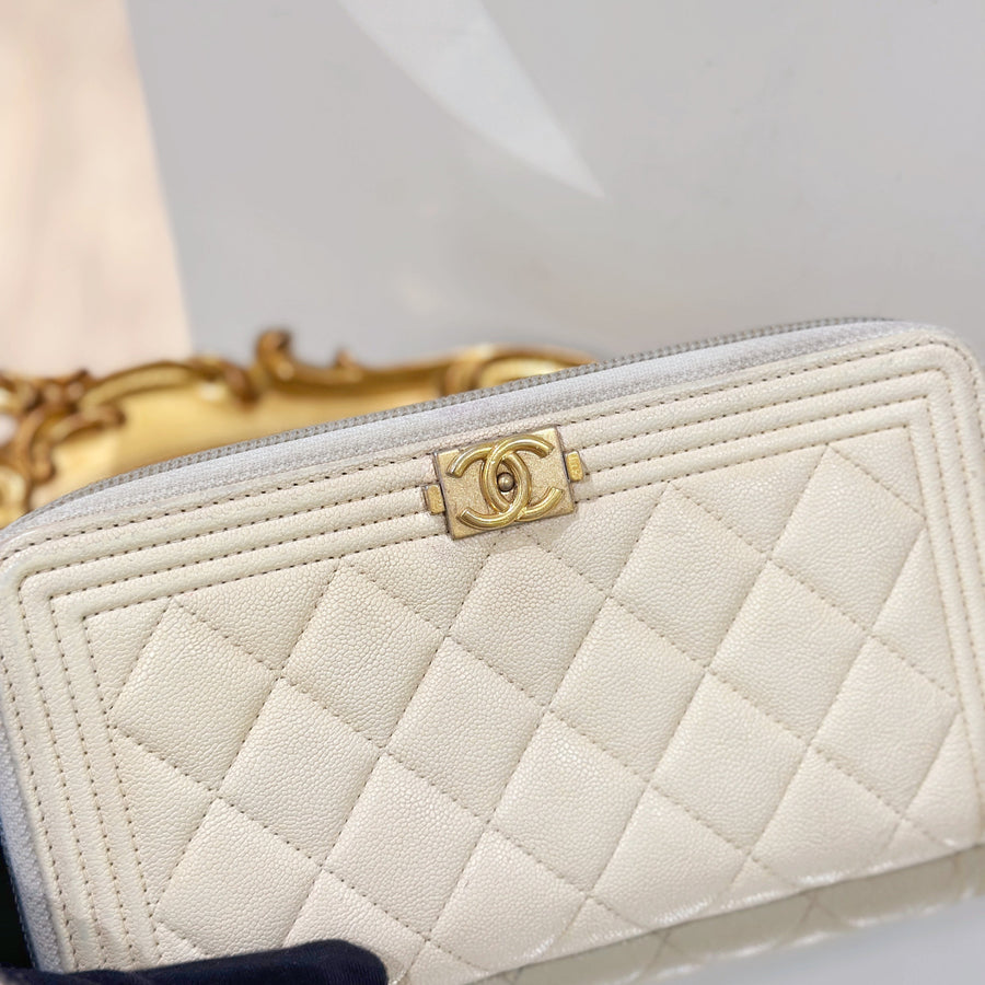 Chanel boychanel wallet