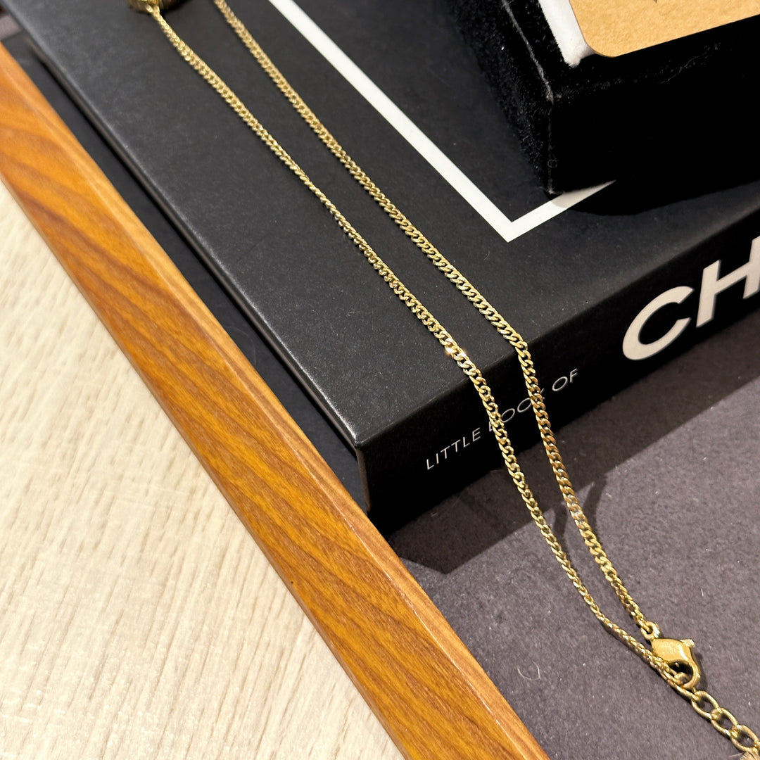 Dior vintage necklace