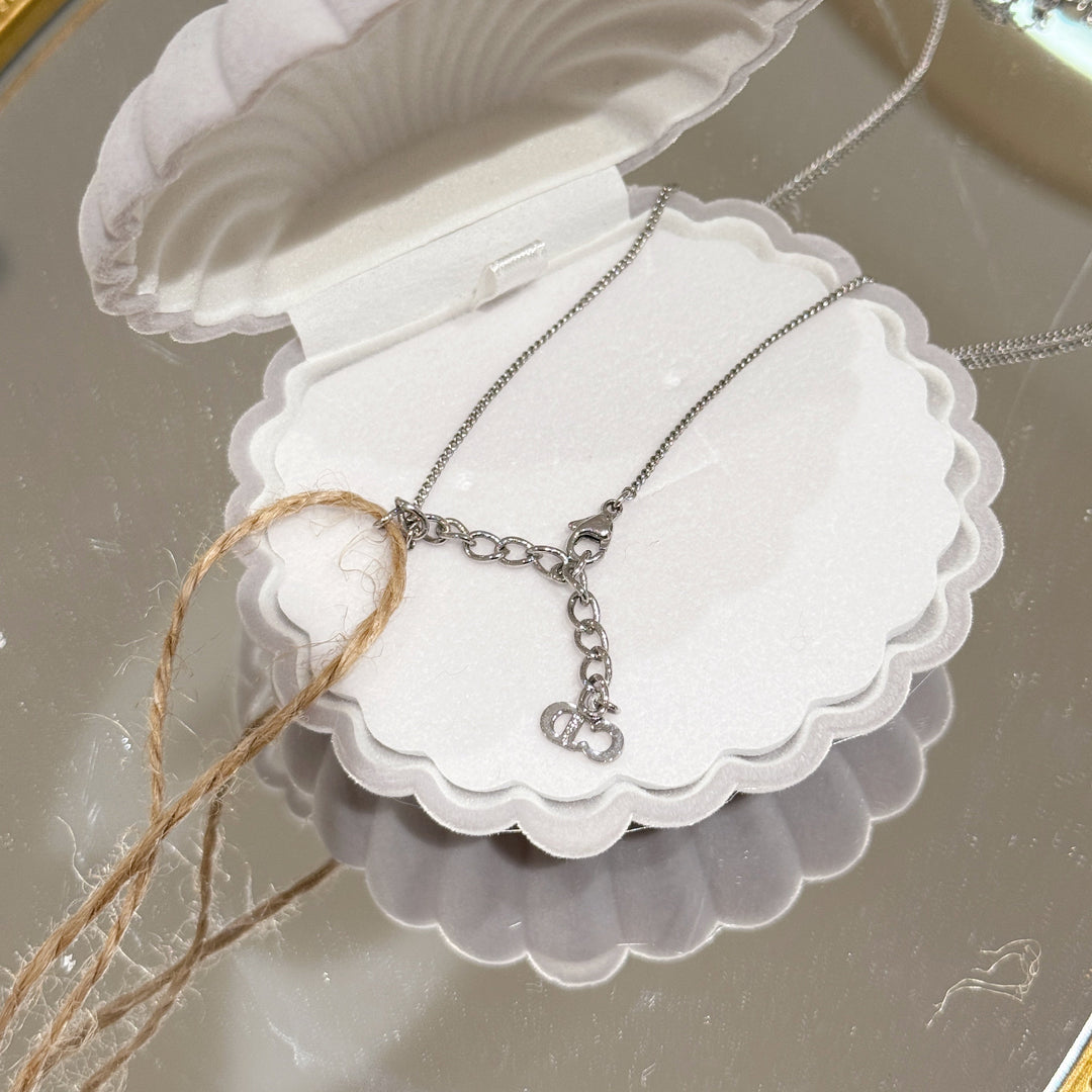 Dior vintage necklace