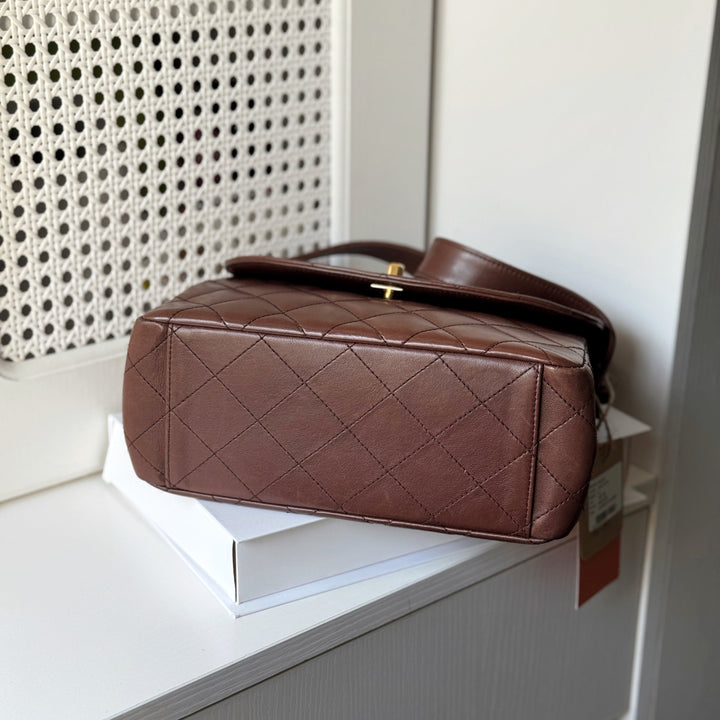 Chanel vintage kelly bag