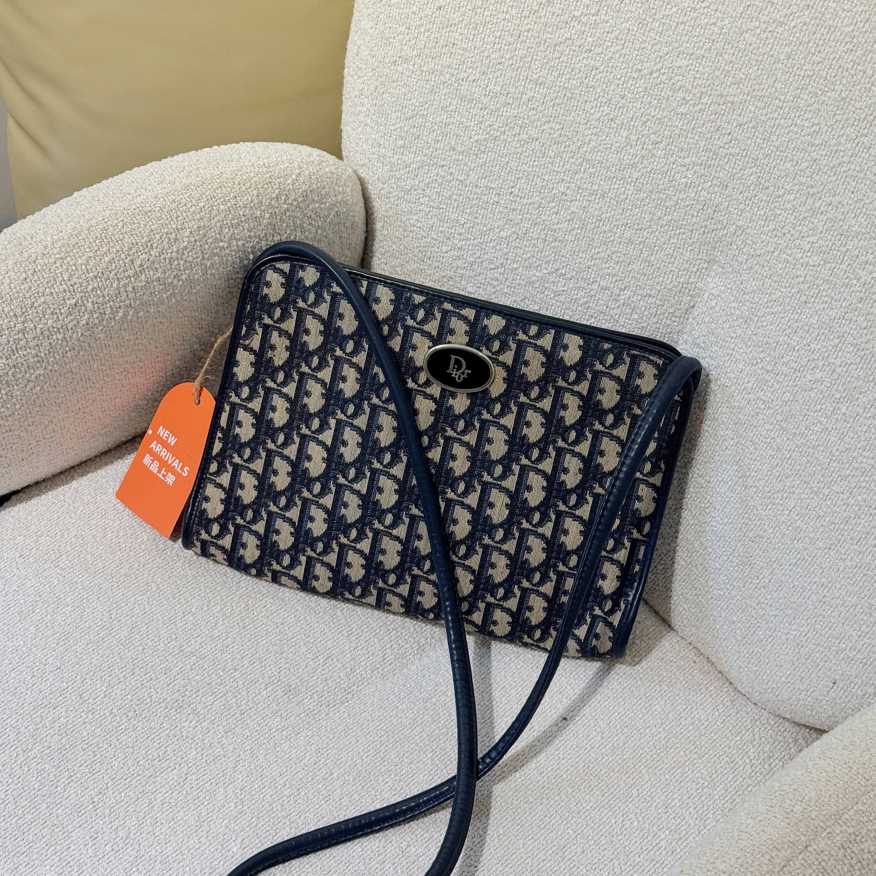 Dior – Moka Vintage HK