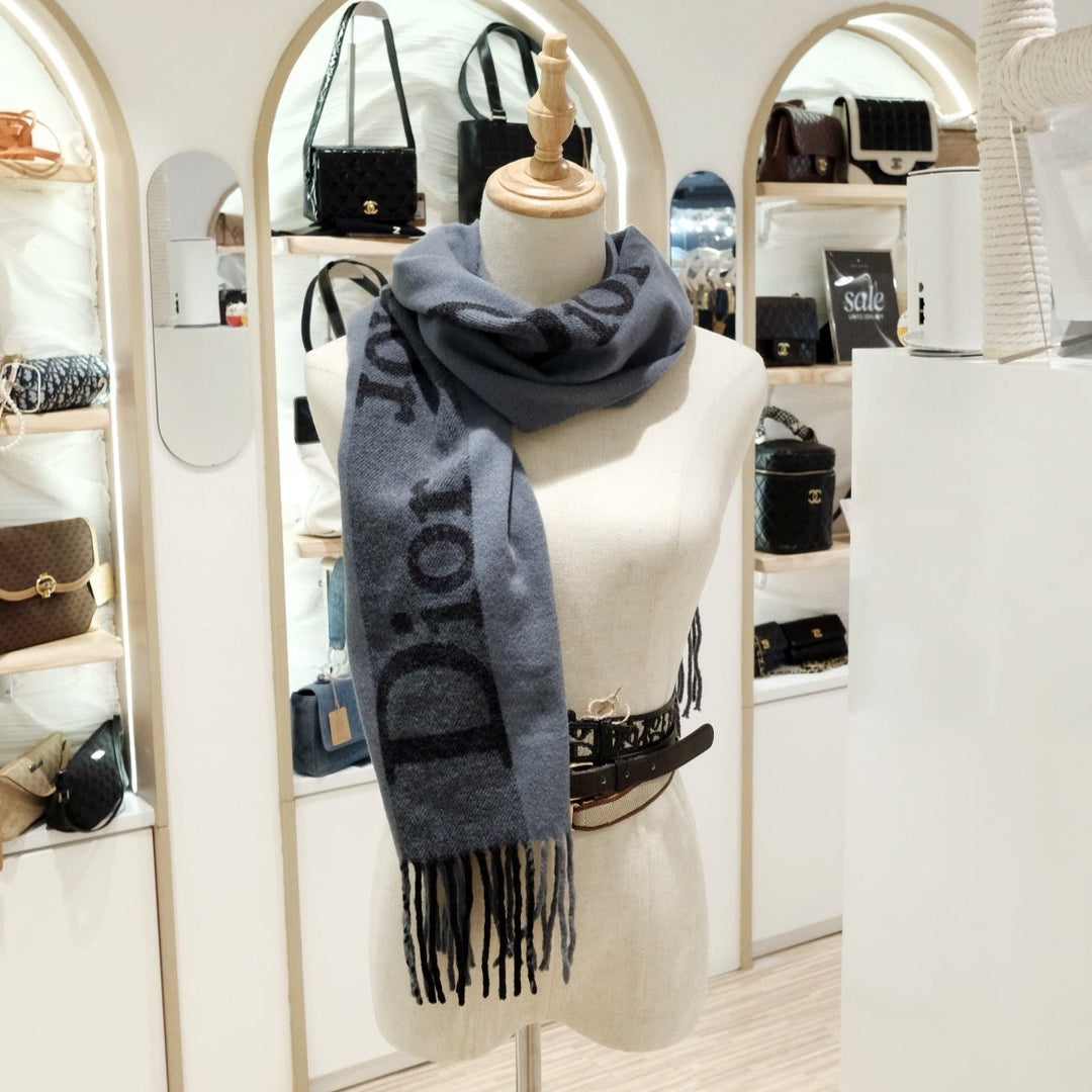 Dior scarf