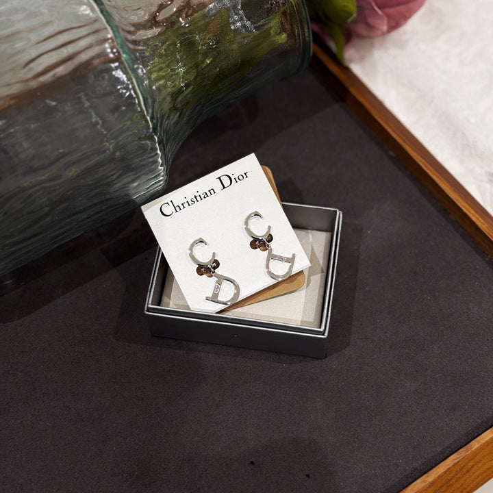 Dior Vintage Ear clip