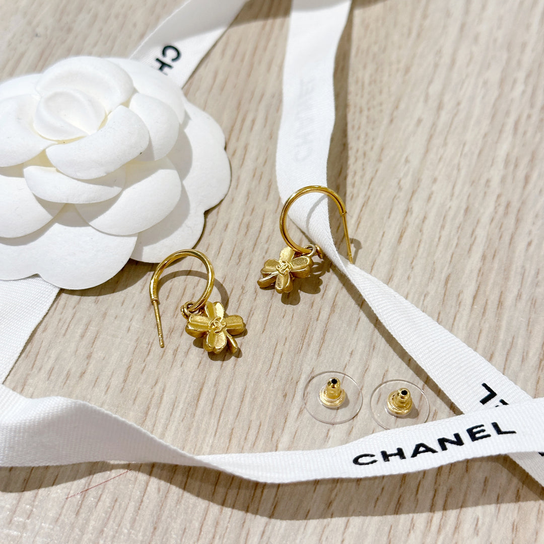 Chanel vintage earrings