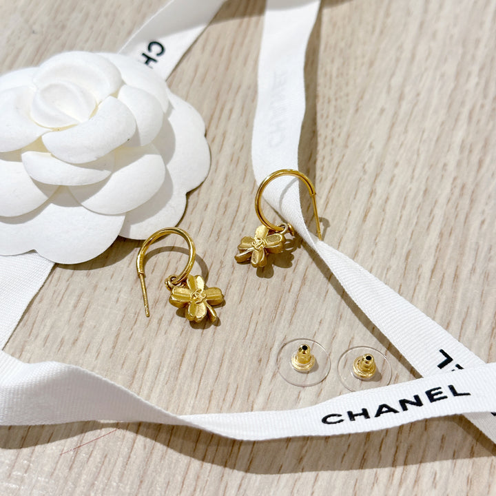 Chanel vintage earrings