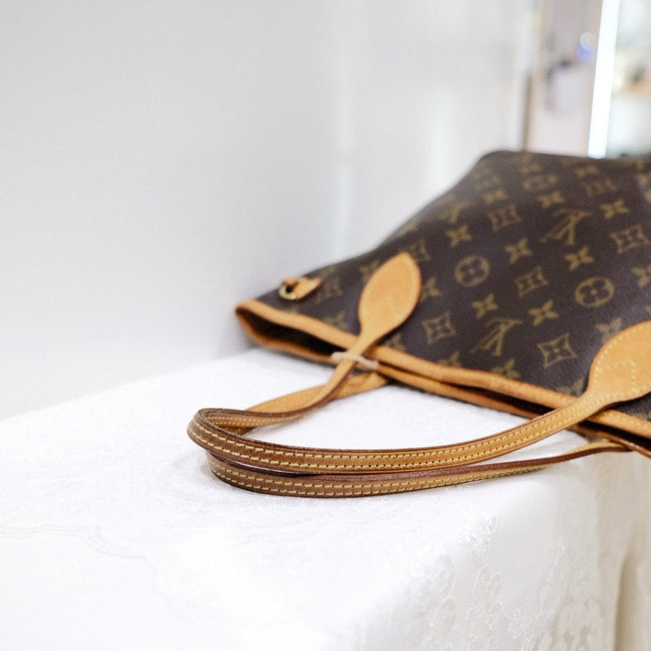 Louis Vuitton Neverfull PM