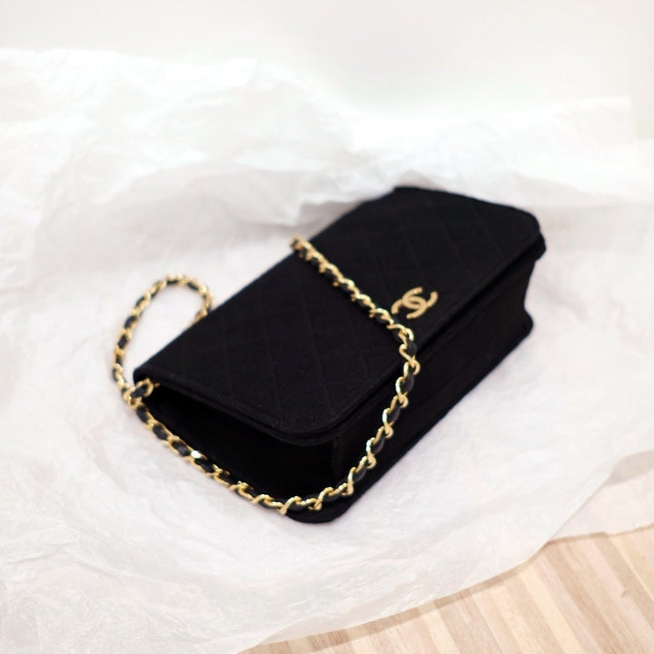 Chanel vintage flap bag