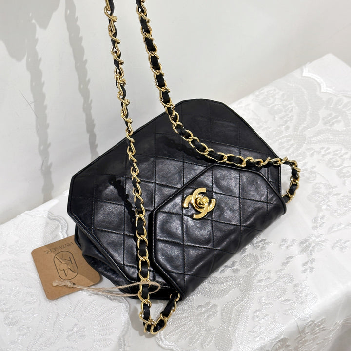 Chanel vintage octagonal quilted chain bag
