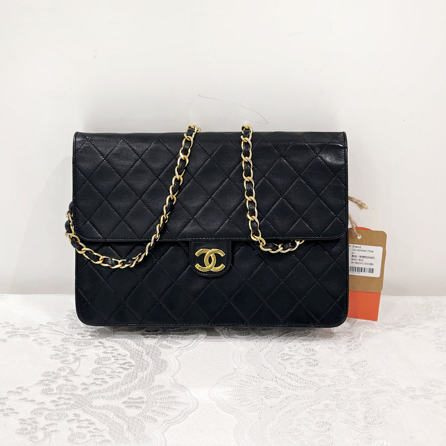 Chanel vintage woc flap chain bag black