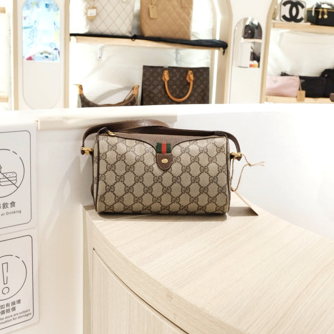 Gucci vintage crossbody bag