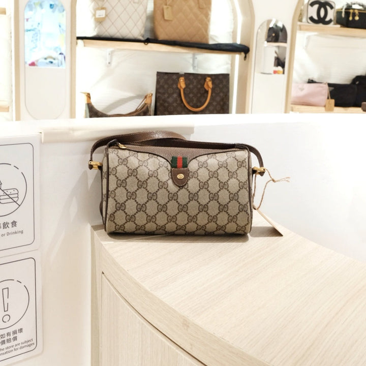 Gucci vintage crossbody bag