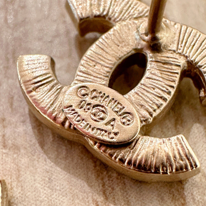 Chanel vintage earring