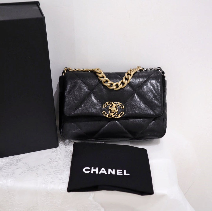 Chanel 19bag