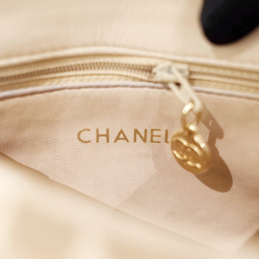 Chanel vintage quilted sheepskin CC belt bag+chain