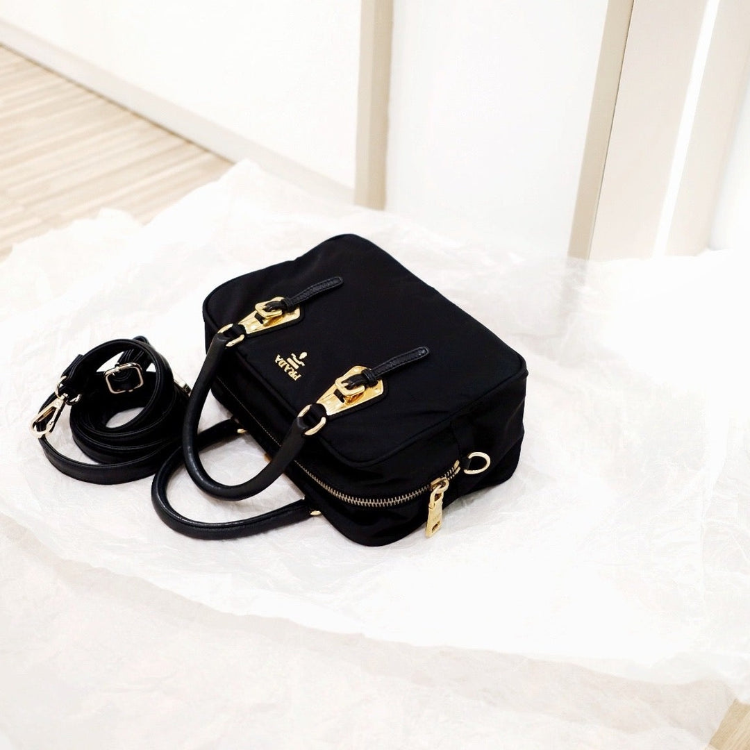 Prada vintage boston