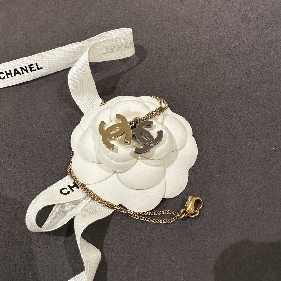 Chanel vintage double CC necklace