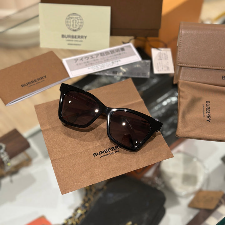 Burberry sunglasses