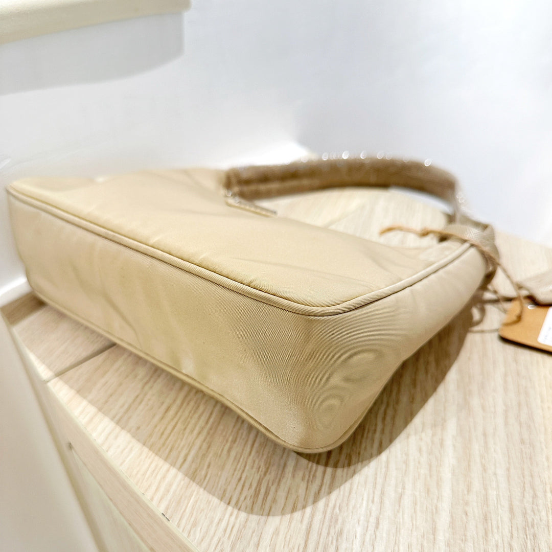 Prada Re-Edition 2000 Re-Nylon Hobo Bag