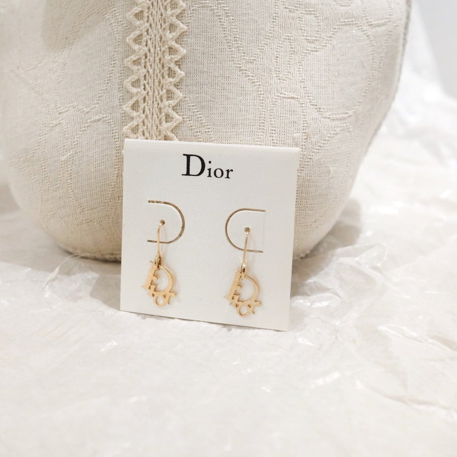 Dior vintage earring