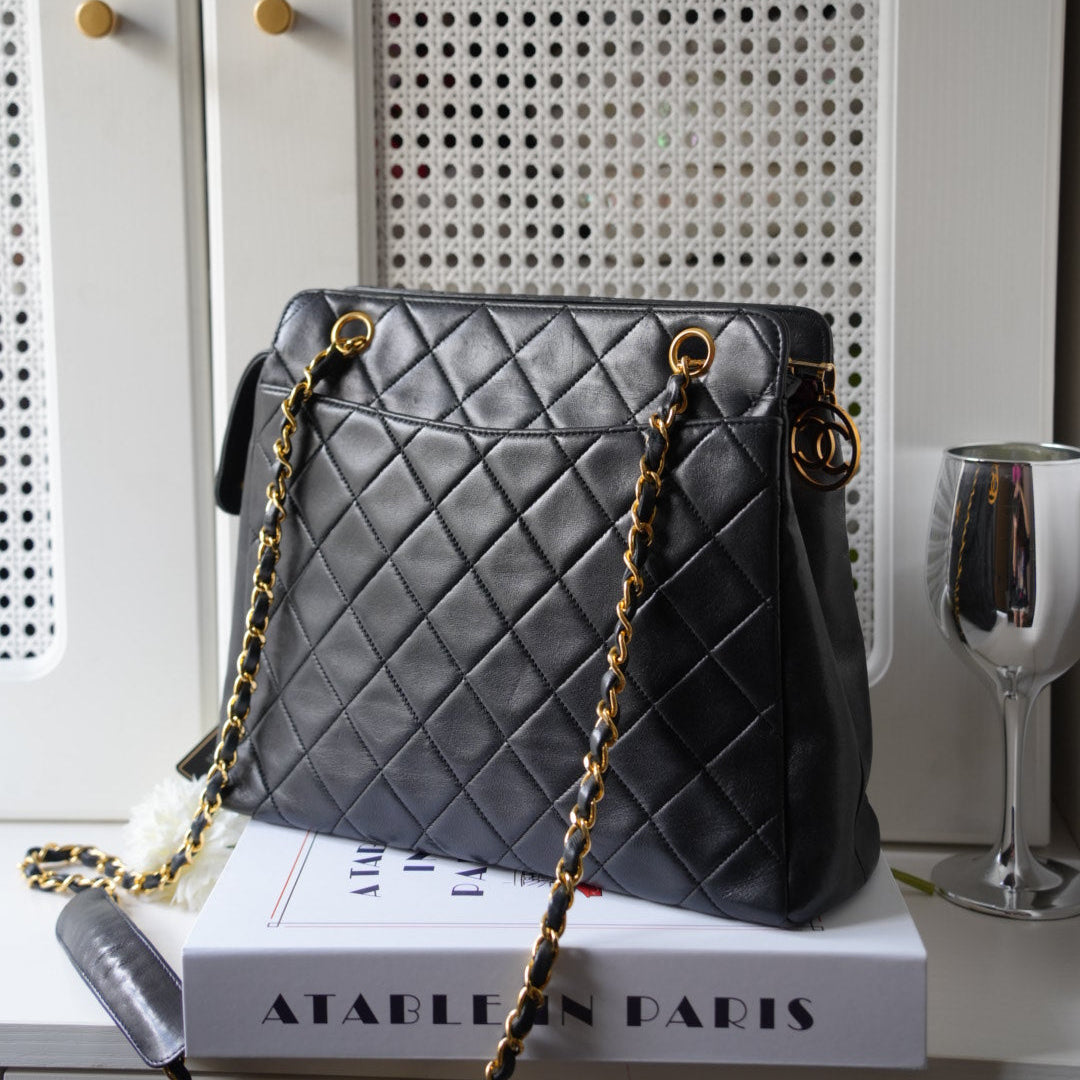 Chanel vintage CC quilted leather chain shoulder bag