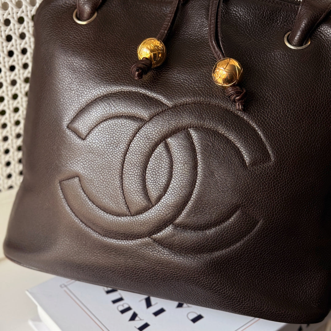 Chanel vintage caviar CC shoulder bag（brown）