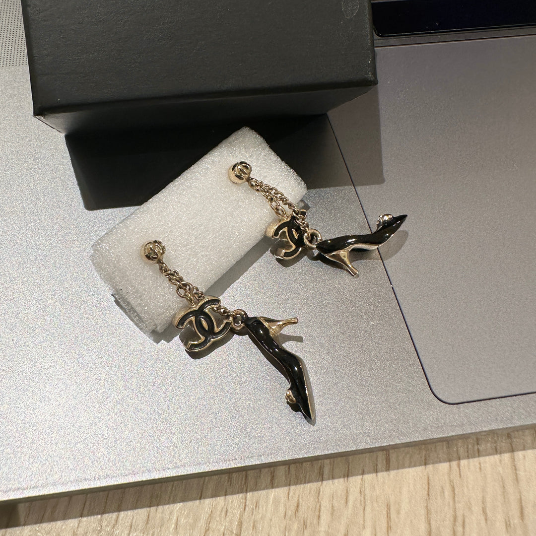 Chanel vintage earrings