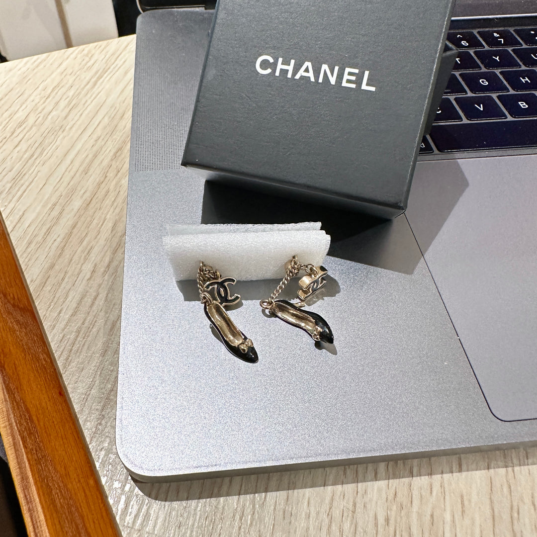 Chanel vintage earrings