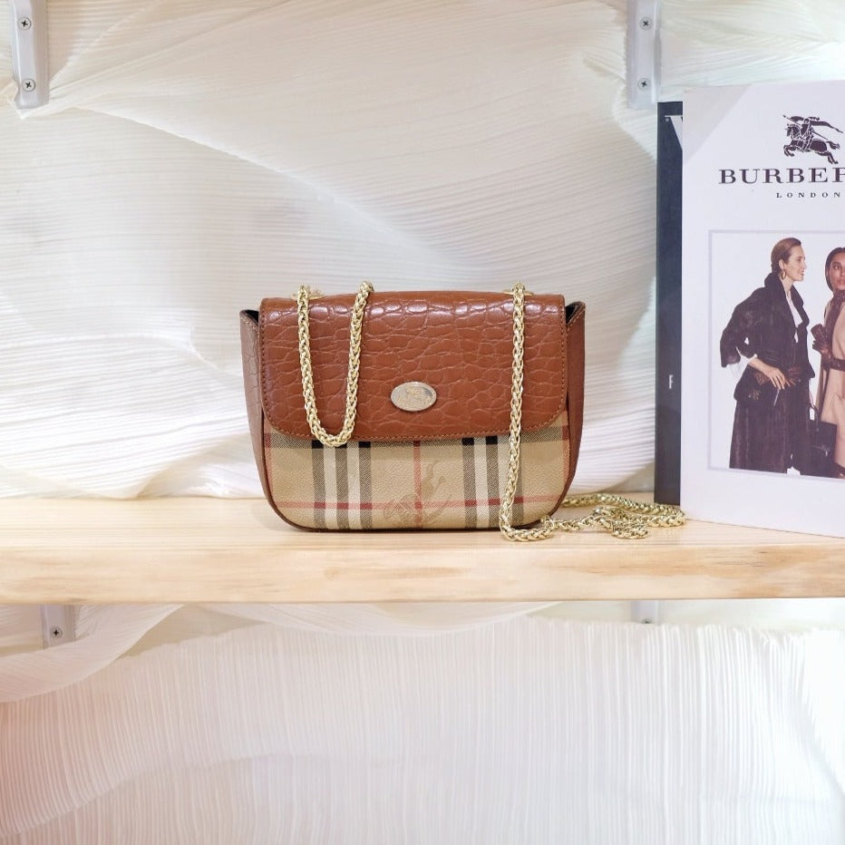 Burberry vintage check tartan bag +chain