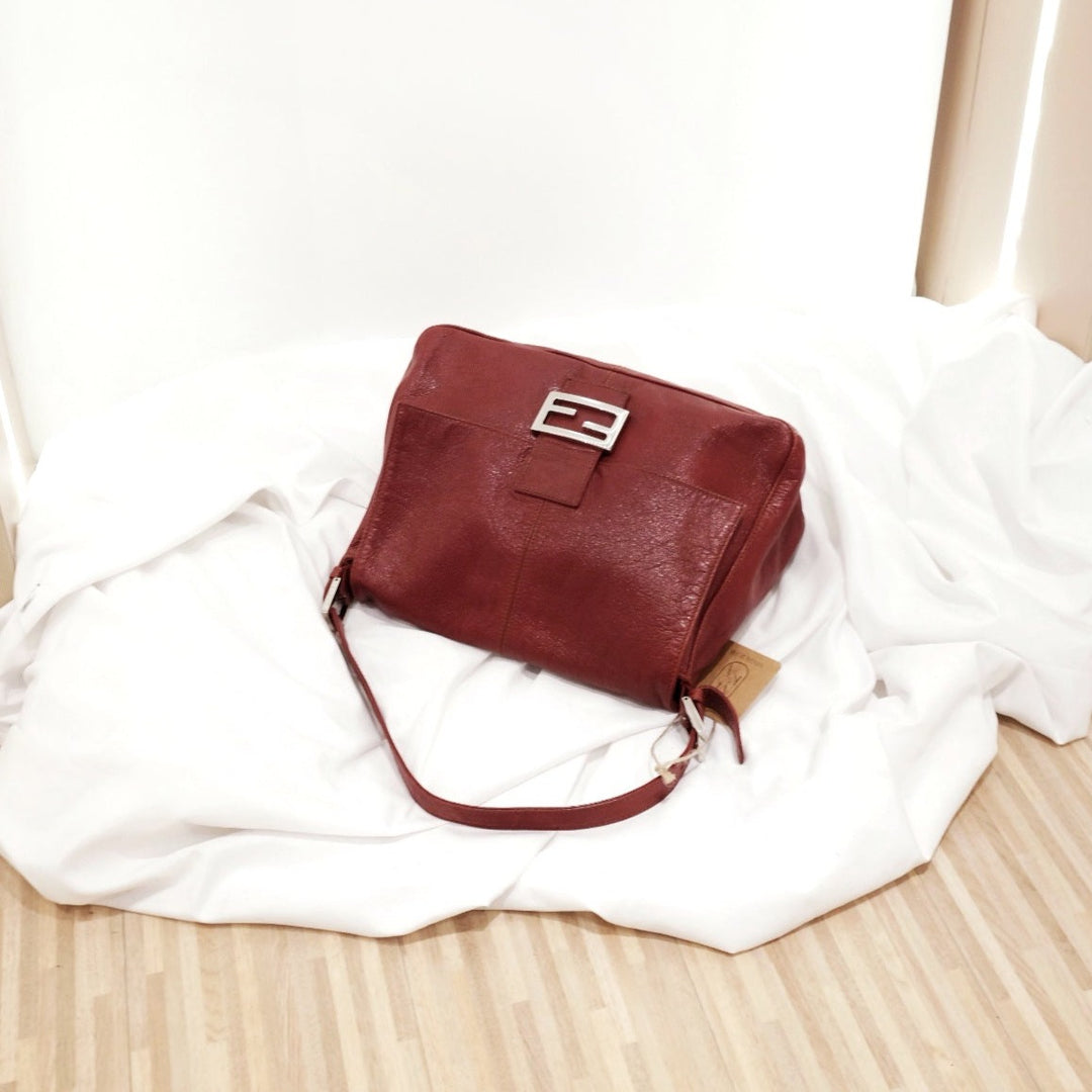 Fendi vintage leather baguette bag