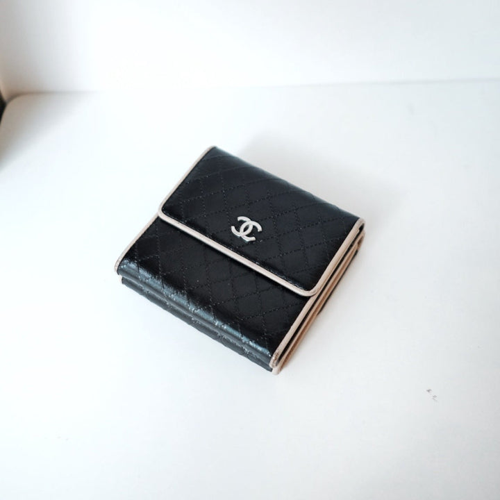 Chanel cowhide wallet