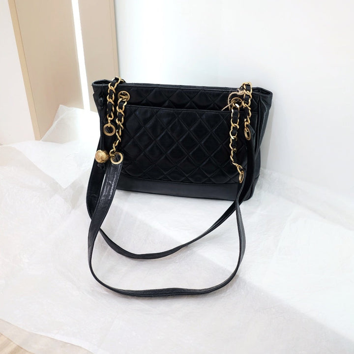 Chanel vintage lambskin tote bag