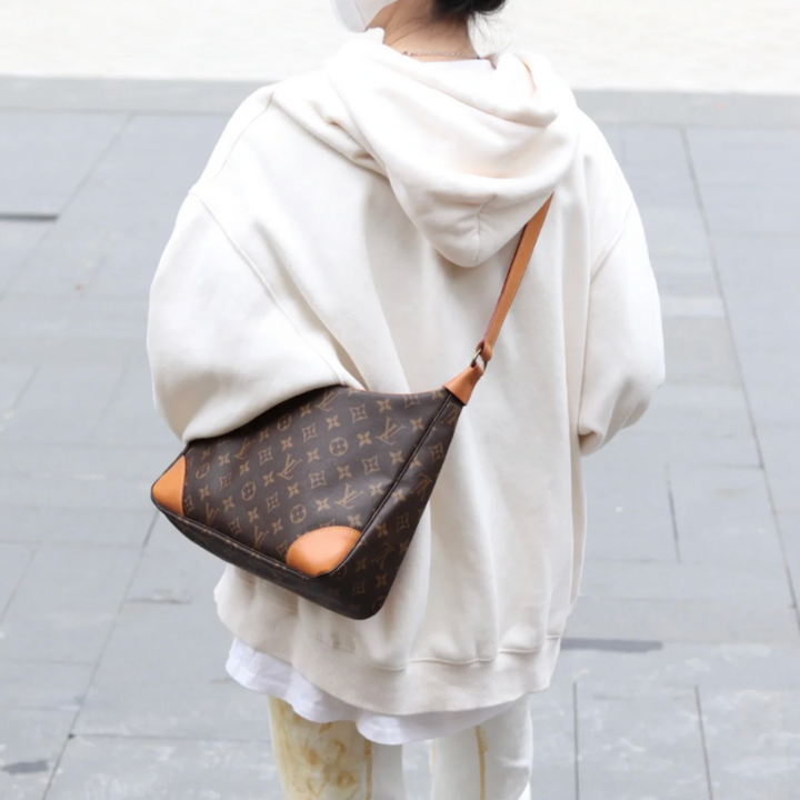 Lv monogram boulogne